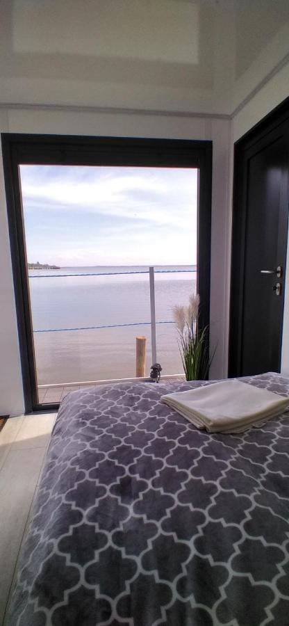 Houseboat Arka 1 - Domki Na Wodzie, Rower Wodny, Wifi, Parking Mielno  Exterior foto